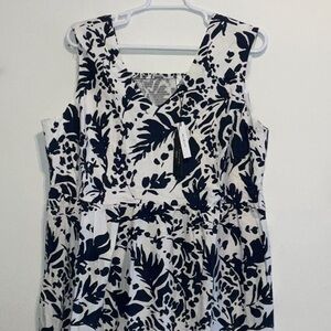 TAHARI WOMAN LINEN BLEND SLEEVELESS WHITE NAVY FLORAL KNEE SMOCKED DRESS 2X NWT